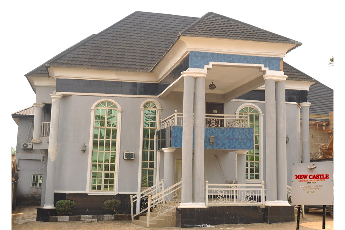 New Castle Resort Hotel & Suites