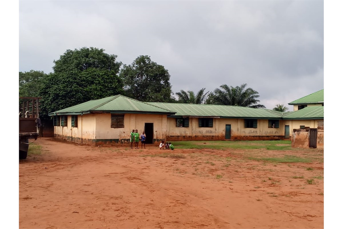 Central School, Ukpo